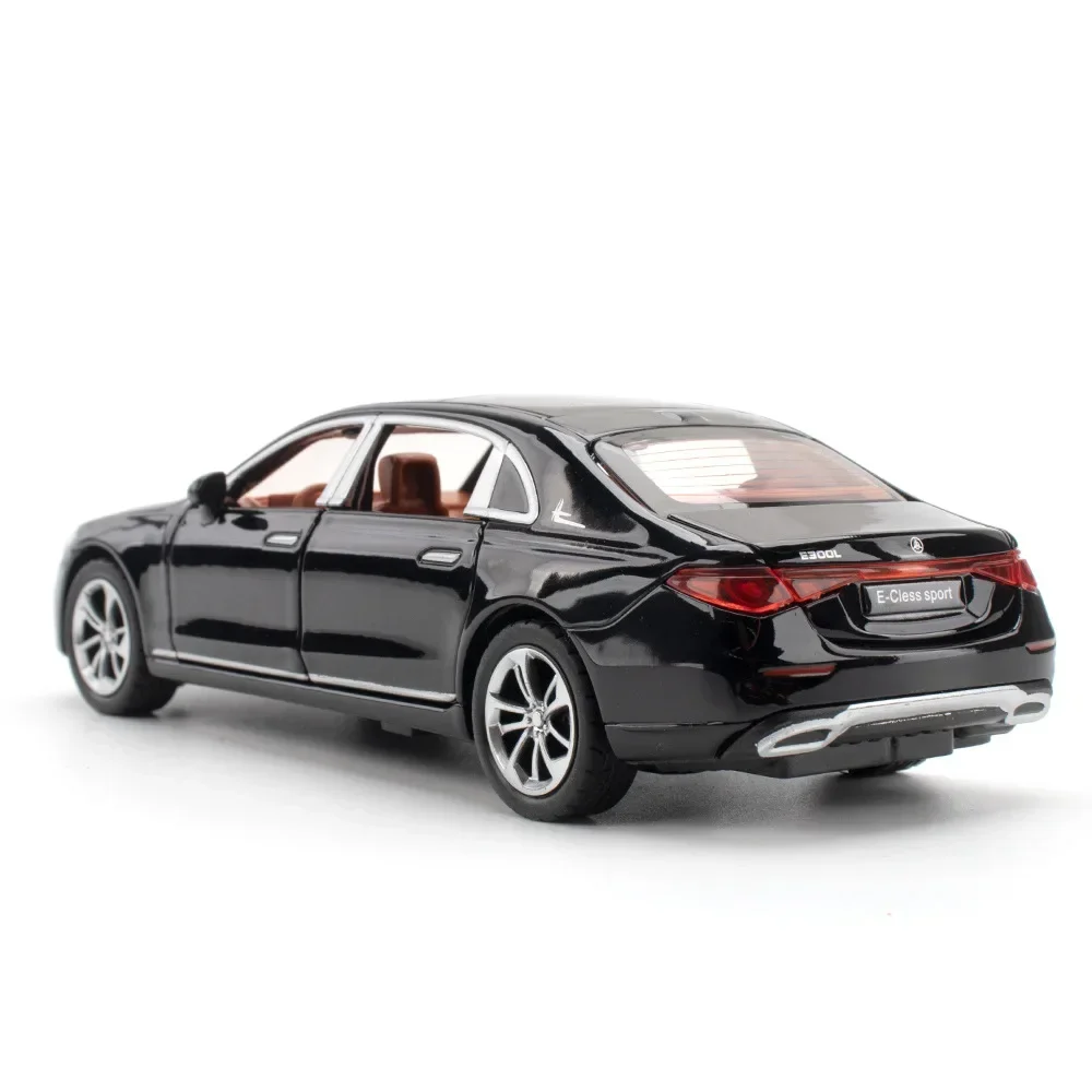 1/32 Mercedes-Benz E300L Toy Car Model Diecast Alloy Metal Miniature Sound & Light Pull Back 1:32 Collection Gift For Boy Kid