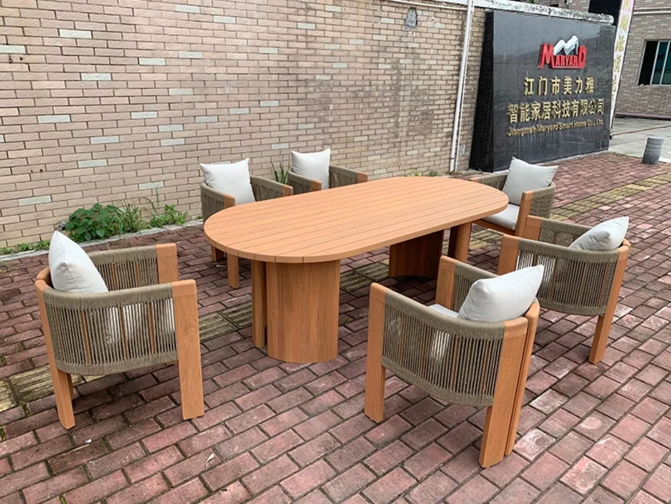 

Luxury High-End Outdoor Furniture Garden Teak Wood Dining Table Weaving Rope Chair