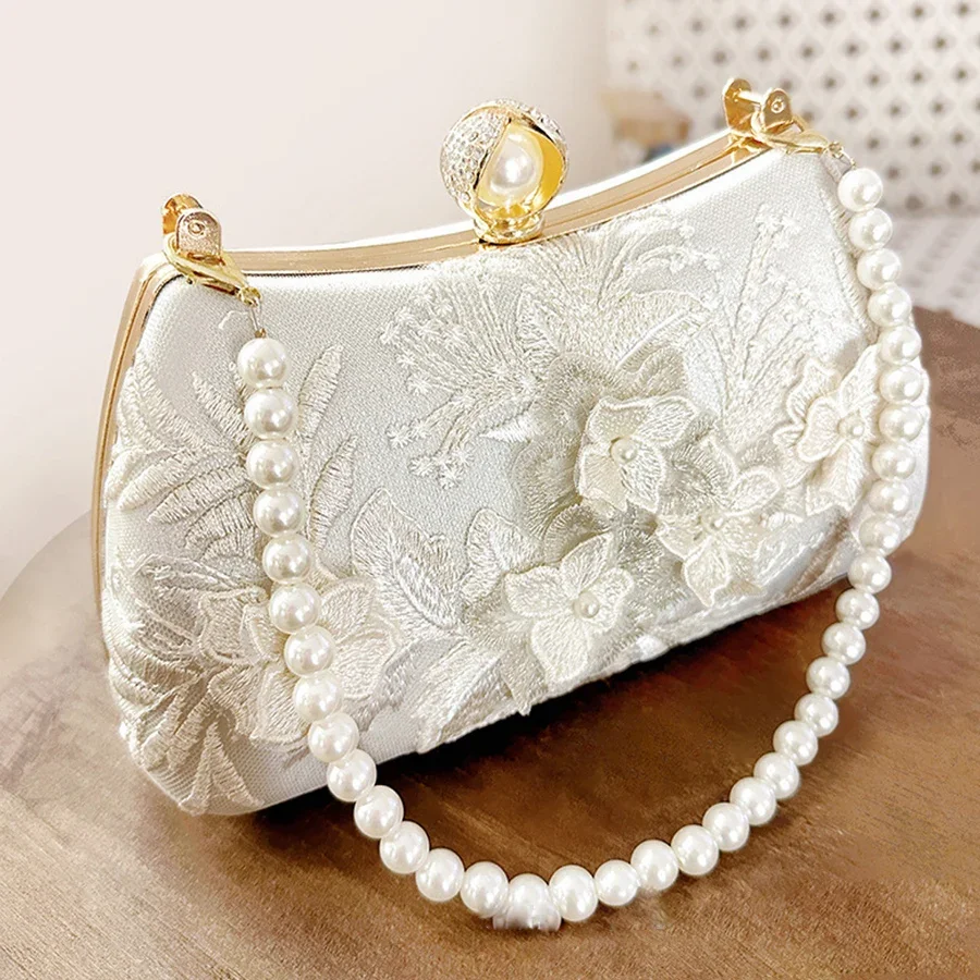 

Shell Clip Evening Bags Fashion White Embroidered Lace Clutch Bead Chain Shoulder Bag Crystal Bride Wedding Party Handbag Purses
