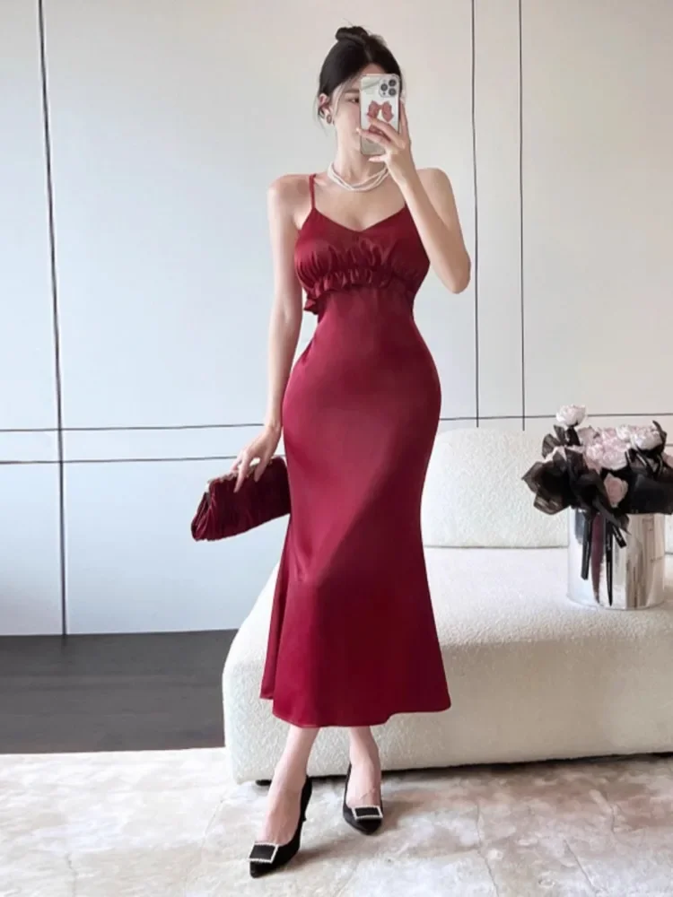 Sexy Social ite Hosenträger Kleid Essigsäure Satin rücken freie Kleider hohe Taille niedrige Brust schlanke Taille Bankett Vestido