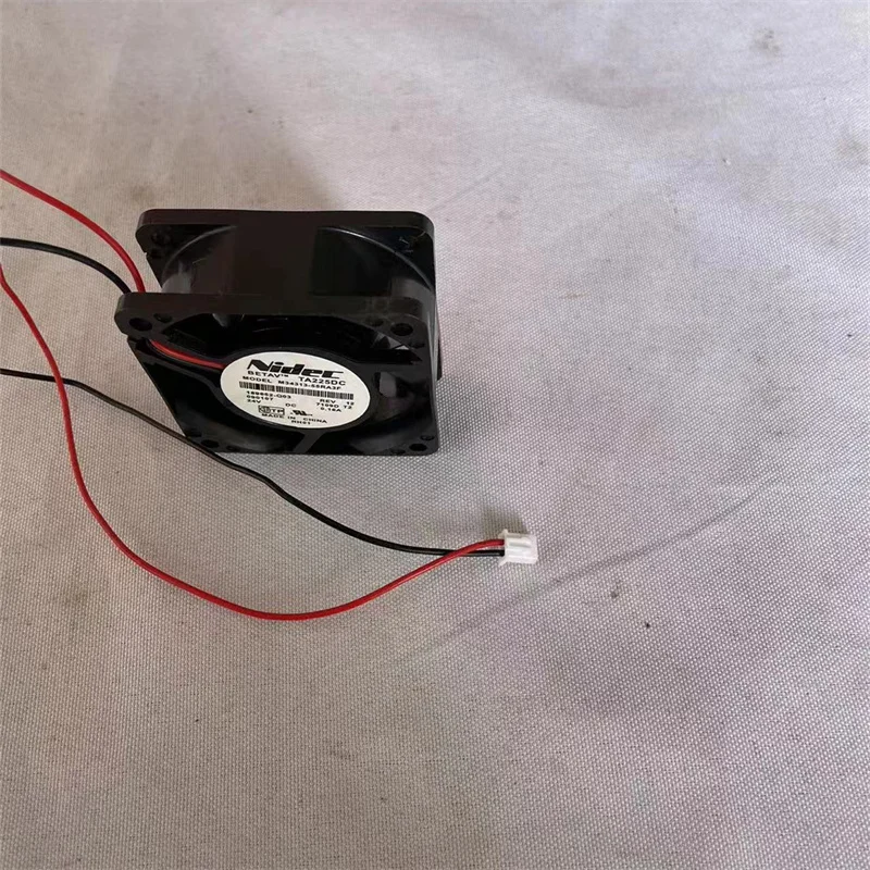 Ventola di raffreddamento Inverter a 2 fili da 60mm M34313-55RA3F DC24V 0.16A 6025