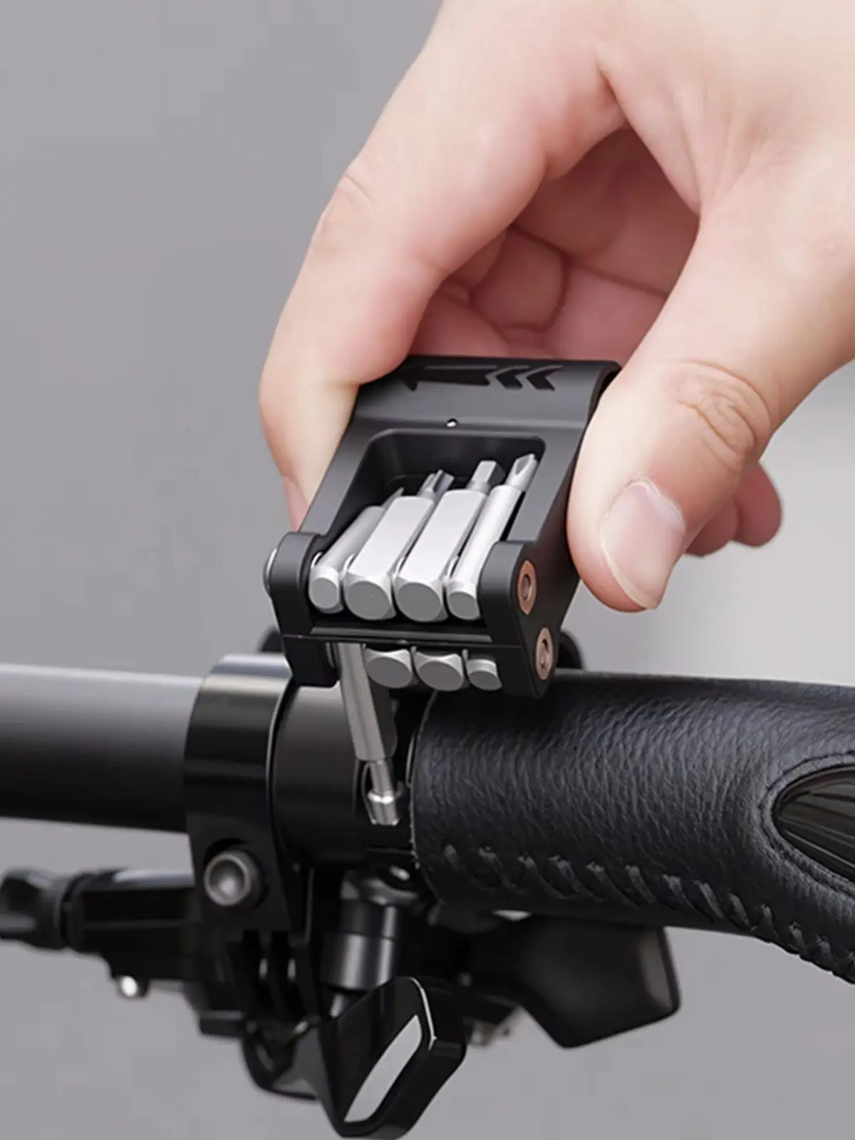 AliExpress NONE 9-in-1 Portable Mini Bicycle Multitool Multifunctional Portable Screwdriver Set Compact Bike Repair Tool for Home Use