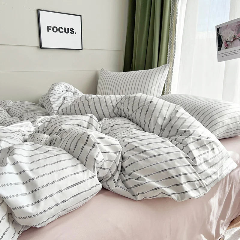 Stripe Duvet Cover 150x200 Simple Style Comforter Covers Queen Size housse de couette Skin-friendly Home Bed Linen(No Pillowcase