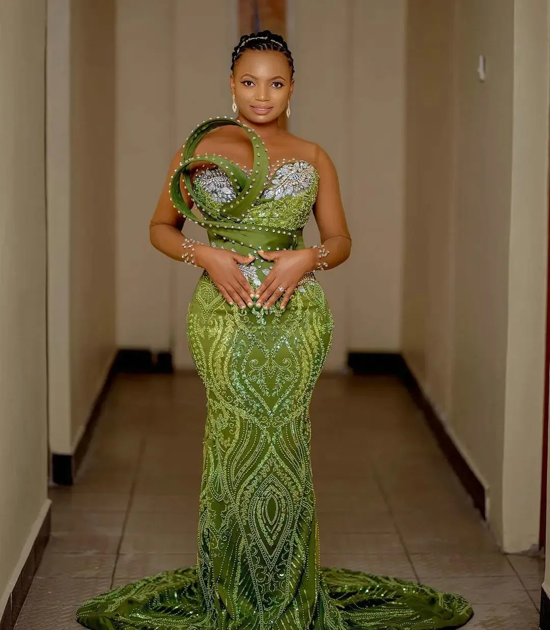 

Вечерние платья Элегантное платье для выпускного вечера Свадебные женские платья Модное кружевное платье невесты с кристаллами Vestido De Novia размера плюс по индивидуальному заказу