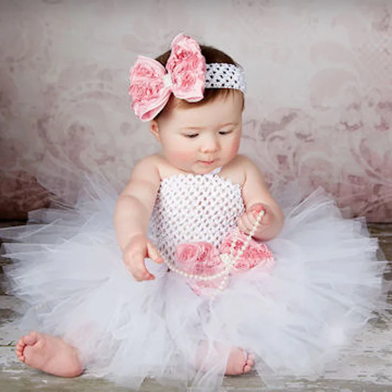 New Apparel Halter Knit Tutu Dress Bloom Accent Mesh Skirt Voluminous Multi-layer Tulle Outfit Coordinating Floral Headband Set