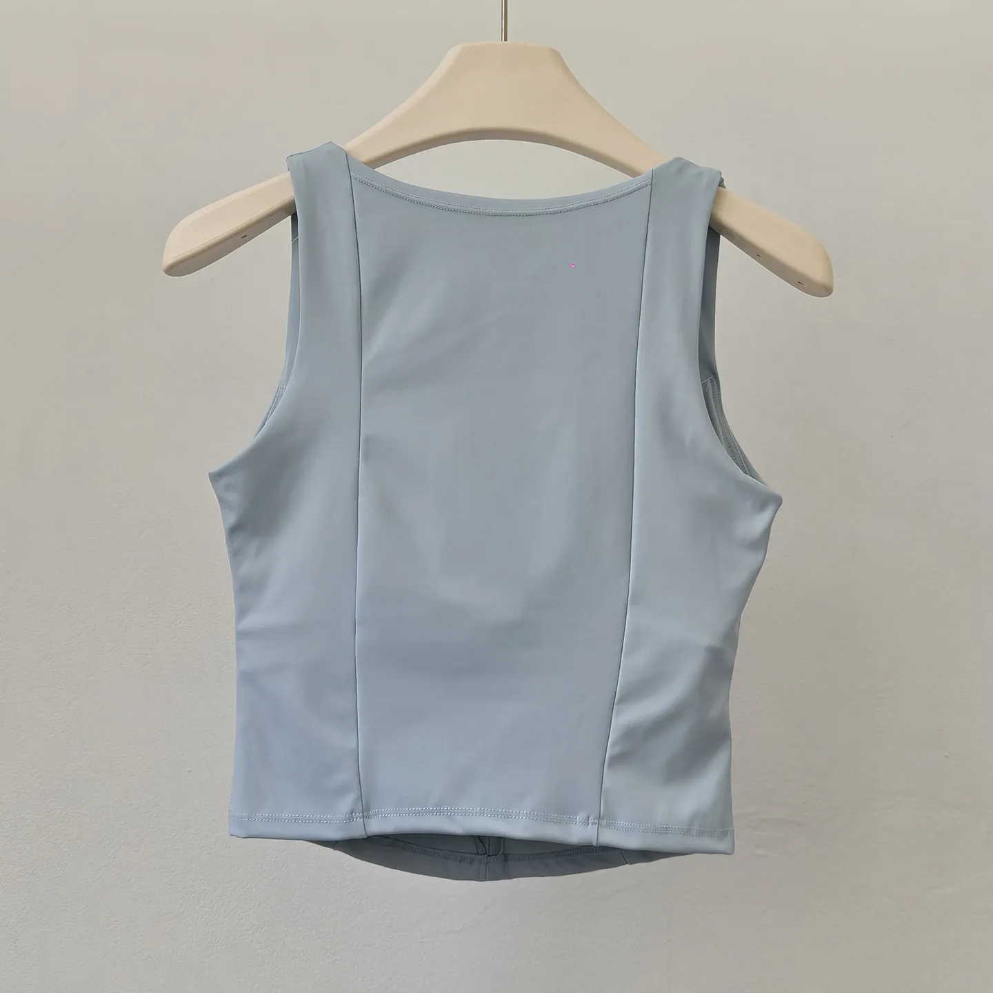 Yoga-Top mit Brustpolster für Frauen, stoßfester Push-up-Sport-BH, atmungsaktiv für Training, Laufen, Fitness, Pilates. – Detail 3