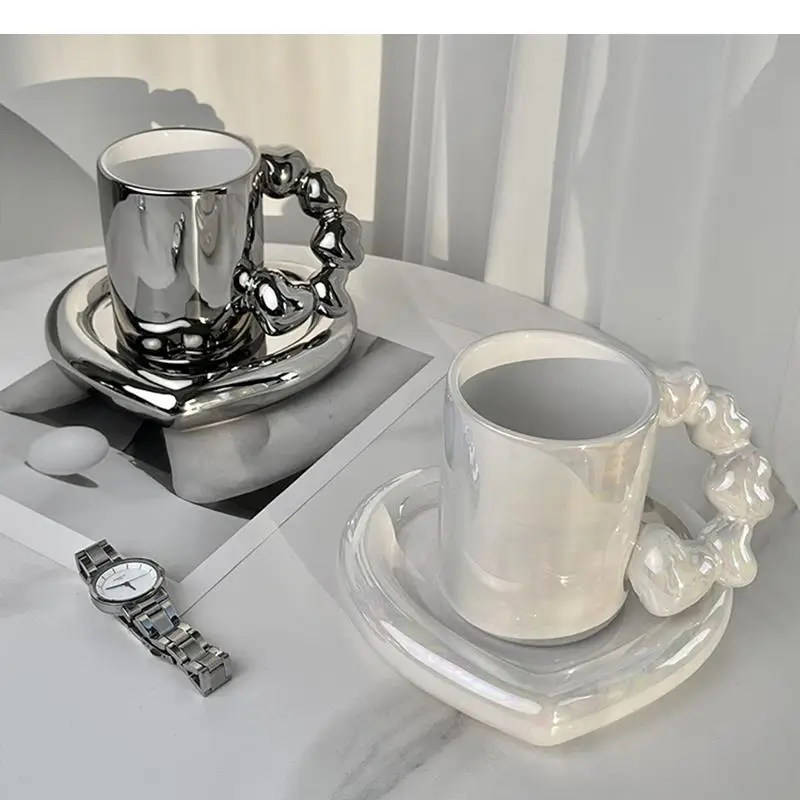 Minimalist Ceramic Tea Coffee Mug Handheld Type Drinkware Cups Modern Home Heart Shaped Saucer Juice Breakfast Mugs