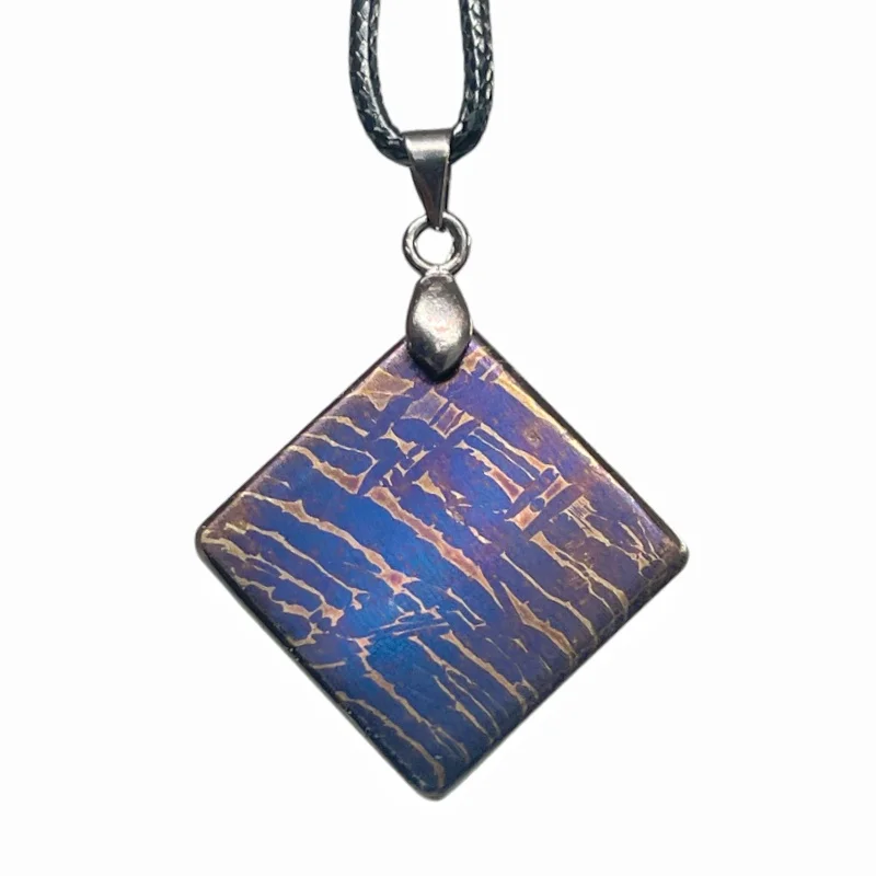 Genuine Muonionalusta Meteorite Diamond‑Shaped Blued Pendant Outer Space Mineral Necklace Gift Meteorite Collection LK505