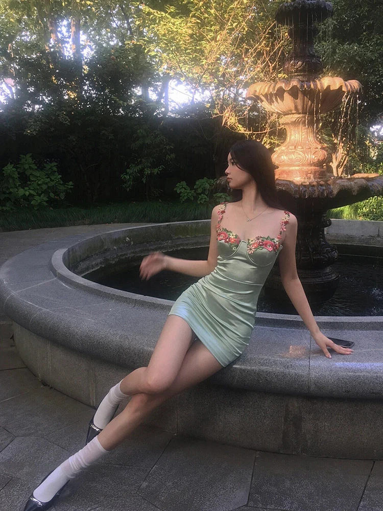 

Strive Umei Pure Desire Flower Embroidery Short Skirt Women's Spring Summer Vintage Silk Women's Slim Fit Bodycon Skirt