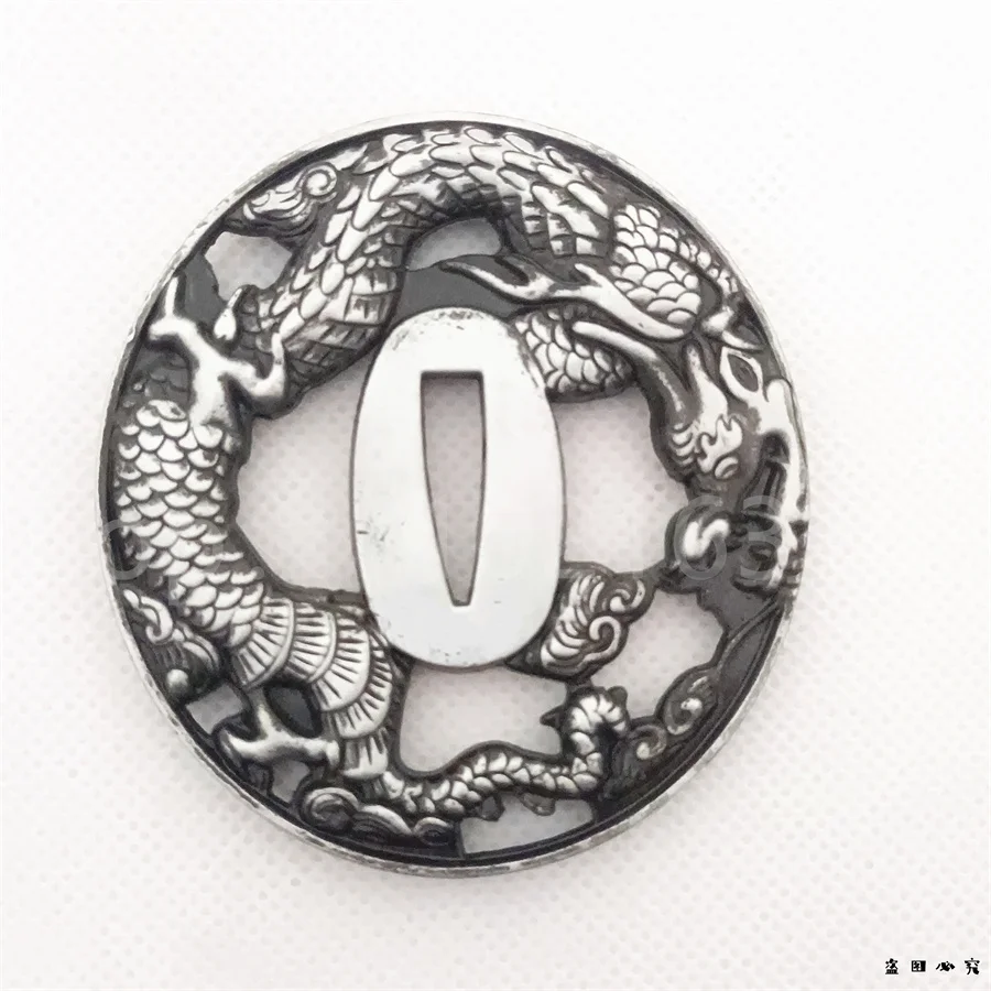 

Nice Alloy Guard Tsuba Handguard Dargon Theme For Japanese Katana Samurai Sword Fittings Parts Very Good