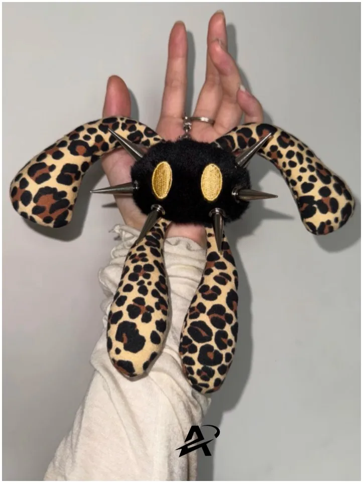 Original Adult Retro Plush Leopard Rabbit Anti Cony Punk Rabbit Keychain Hanging Y3K Dark Style Rivet Accessory Bag Pendant
