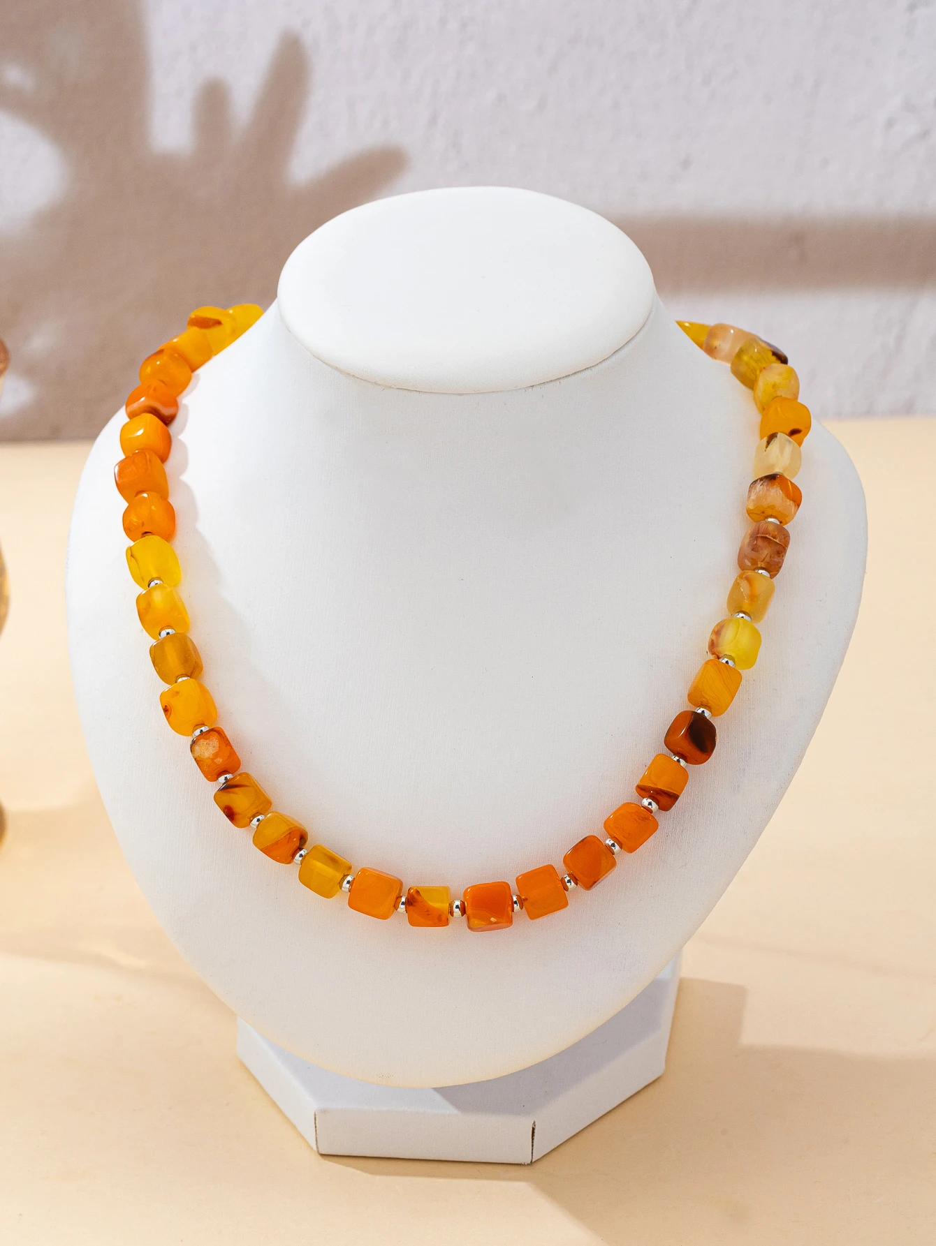 Bohemian Irregular Orange-Toned Beeswax Bead Necklace for Women, Natural Textured Stone Bead Short Necklace, Summer Beach Vintage Daily Neck Accessory