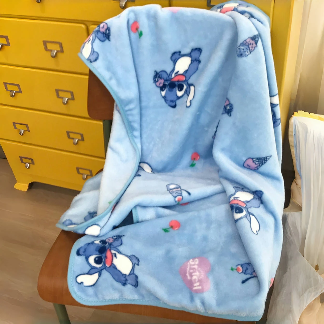 Lovely Disney Stitch Plush Blanket Stitch Pattern Printing Flannel Blanket Office Nap Blanket Bedroom Bedspread Girl Gift