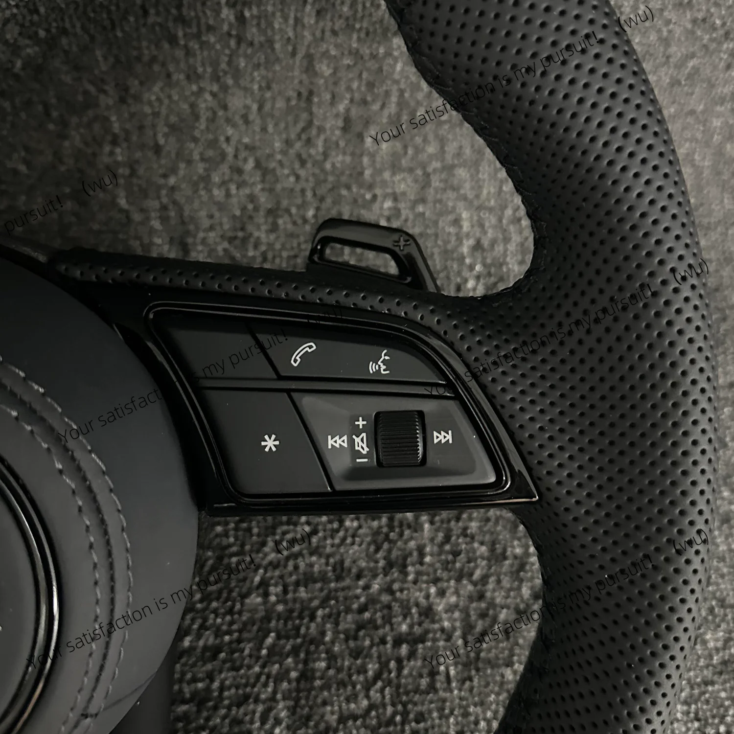 ZOCI-For Audi A1 / A3 / A4 / A5 / A6 / A7 / A8 / Q3 / Q5 / Q7 / Q8 / R8 / TT leather, suede steering wheel covers, horn covers view 2