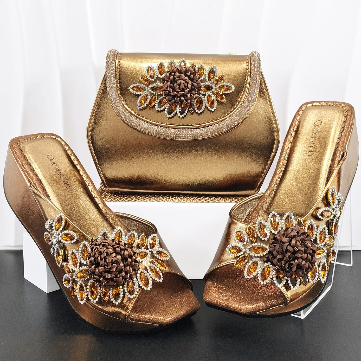 

INS Mature Style Coffee Color Party Wedding Lady Wedges Sandal and Bag Set Decorated With Coloful Appliques and Rhinestone