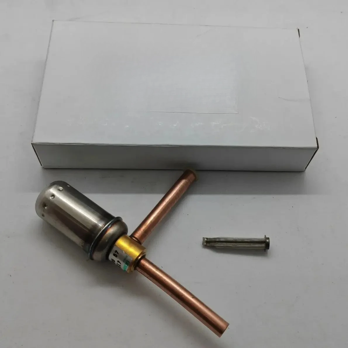 14-00247-01 Electrical Expansion Valve Body Carrier Transicold Vector Trailer Units