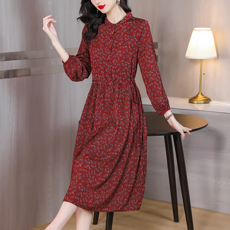 

2023 Autumn New Red Silk Flower Print Long sleeved Dress for Women's Loose Large Waistband Slim Retro Knee Length Gown