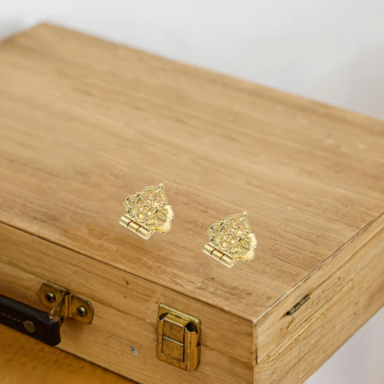 8Pcs Elegant Hollow Carved Vintage Hinges for Wooden Boxes Jewelry Storage Chests Display Cases Cabinet Doors Furniture