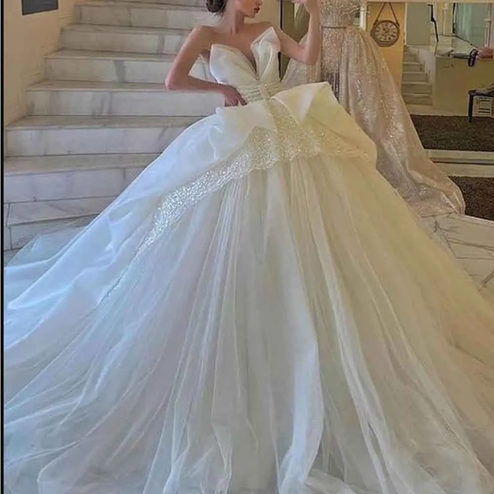 تخصيص مطرز الترتر الكرة ثوب الزفاف فستان اغراق العنق منتفخ فيستدو دي noiva اللؤلؤ Overskirt ستناء