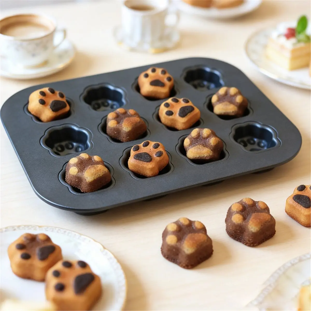 12-Cup Nonstick Dog Cat Paws Print Shaped Baking Pan for Treats and Desserts