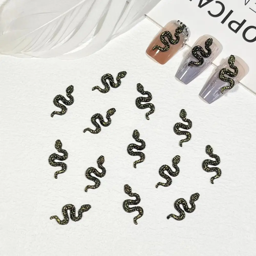 50 Pcs 3D Nail Art Decoration Flatback Fashion Snake Nail Art Accessories Simulation Mini Snake Nail Stickers Manicurist