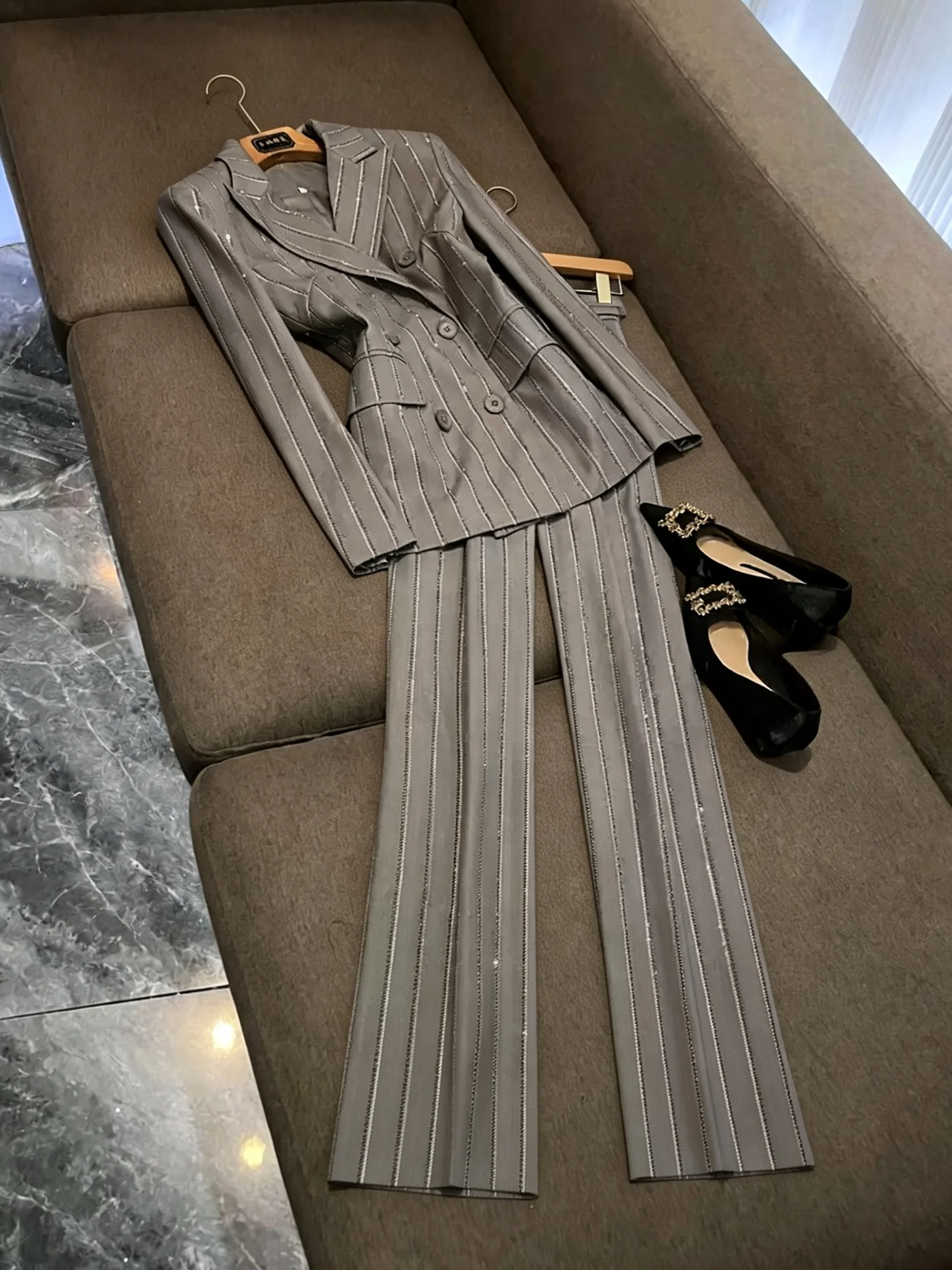 

Grey Double-Breasted Heavy-Embroidery Women's Suit Pants Set Summer 2026 New Arrival High-End Feel Two-Piece Set A08949
