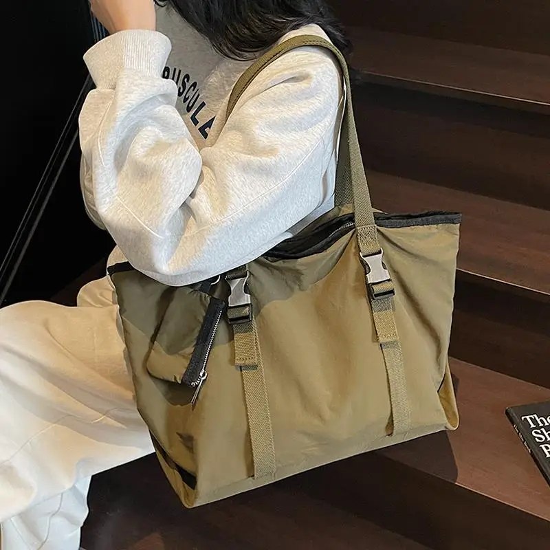 fashionable-waterproof-travel-bag-women's-handbag-large-capacity-lightweight-sports-shoulder-bag-for-short-trips-and-tours