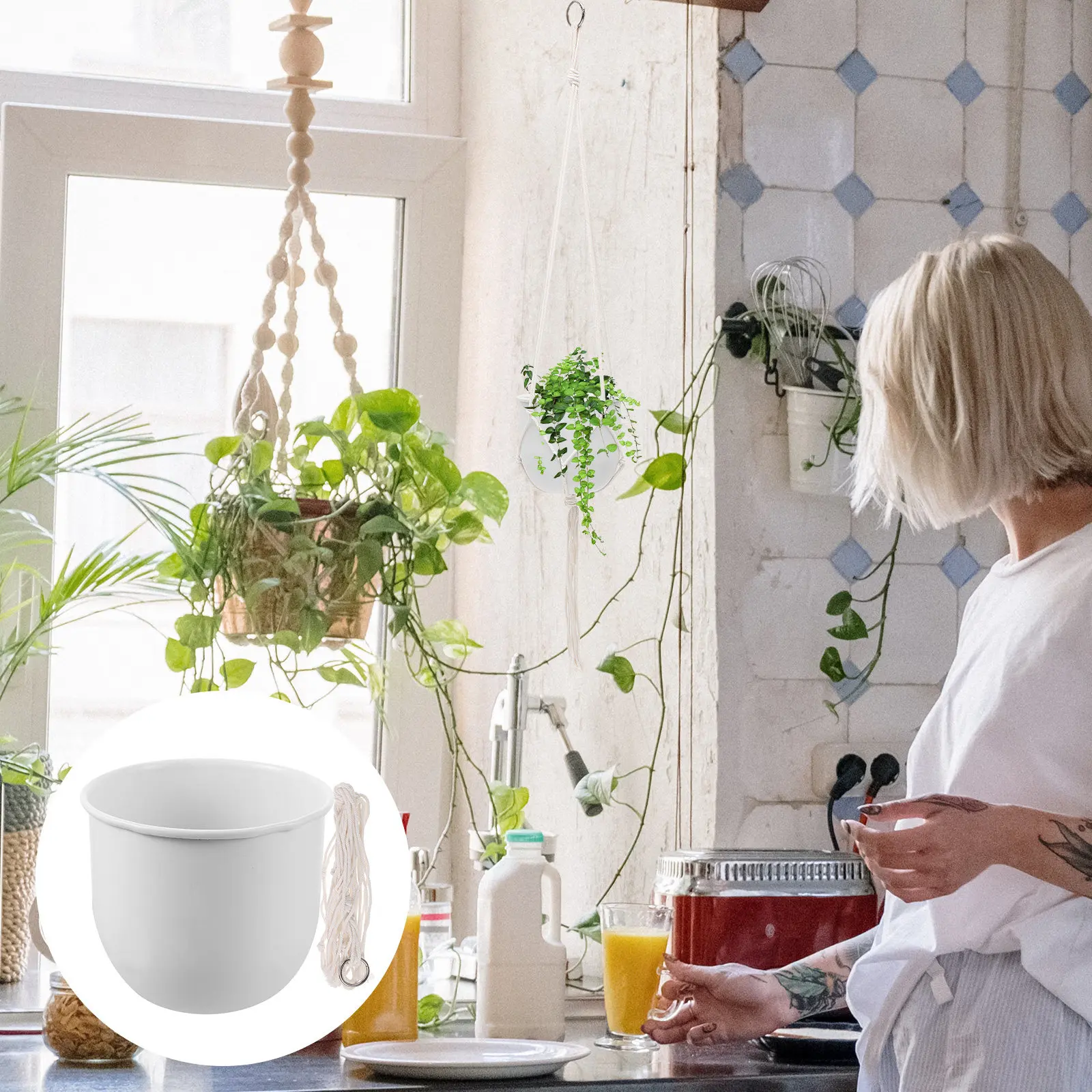 

Hanging Planter Outdoor Indoor Iron Material Rustic Balcony Flower Pot Garden Decorative Basket for Herbs Succulents Modern