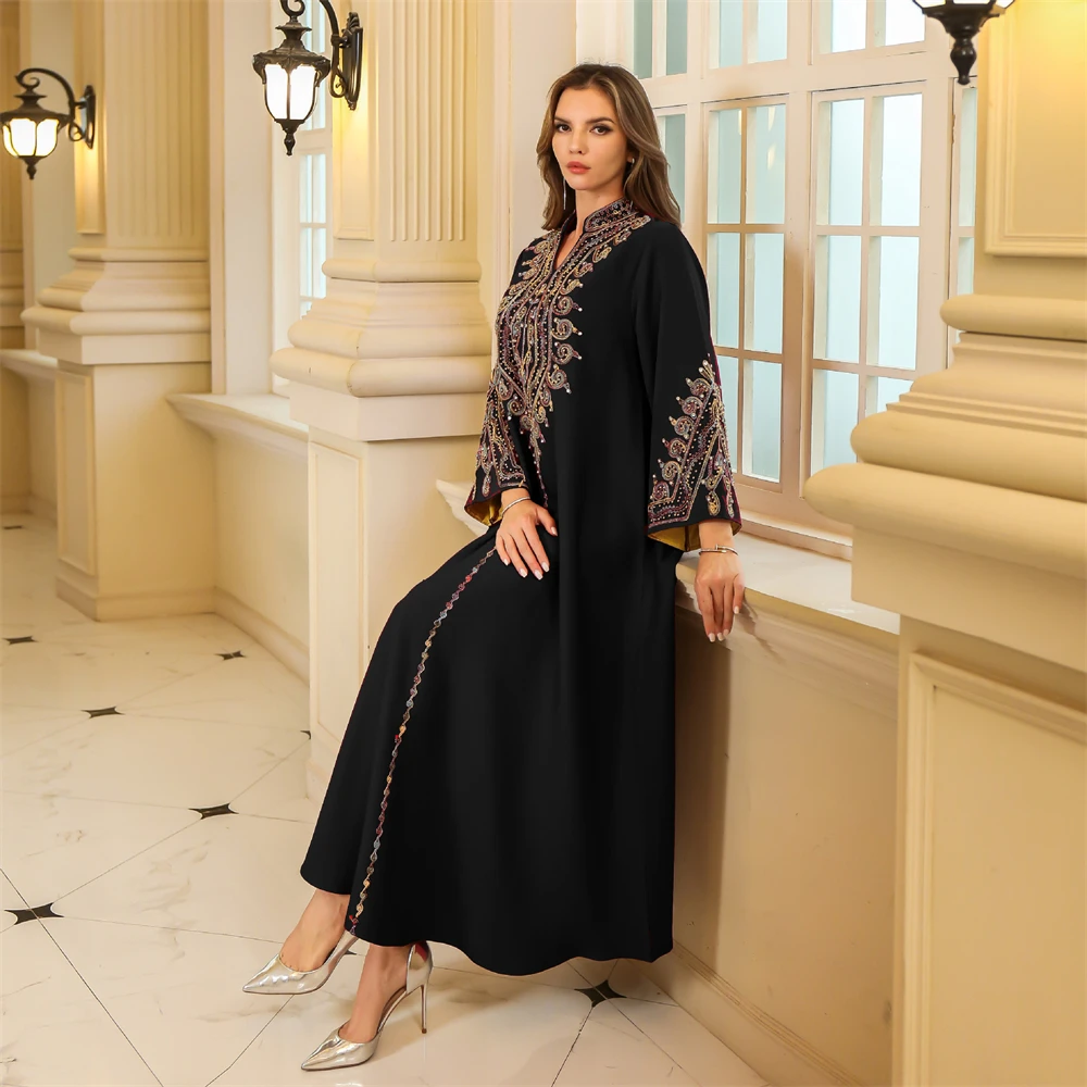 

Muslim Loose Dress Colorful Floral Embroidery Rope Abaya Middle East Women Robe Islamic Fashion V-neck Gown