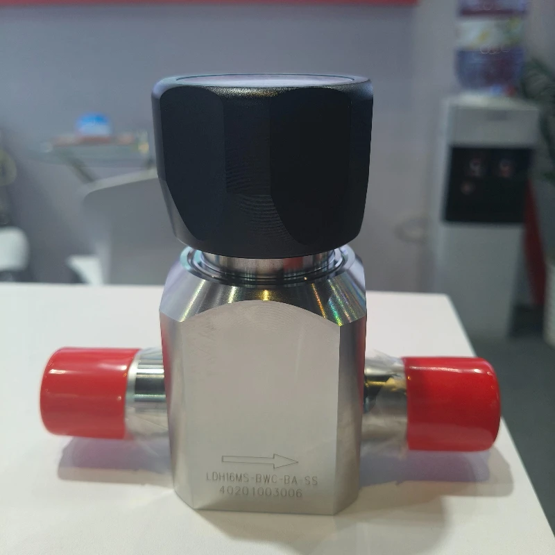 Manual Welding of High-pressure BA Level Straight Regulating Needle Valve Diaphragm Valve