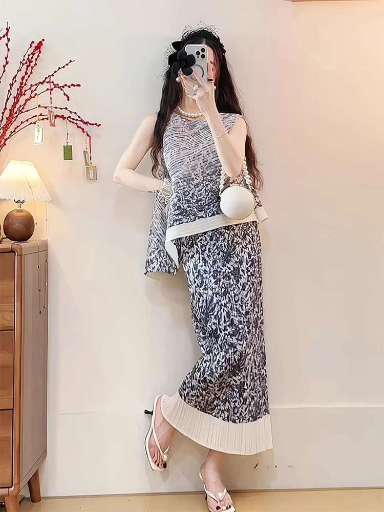 

Three Houses Retro Bestseller Summer Sleeveless Asymmetrical Top High Waist Half Skirt Pleated Set High Quality Women's Fashion