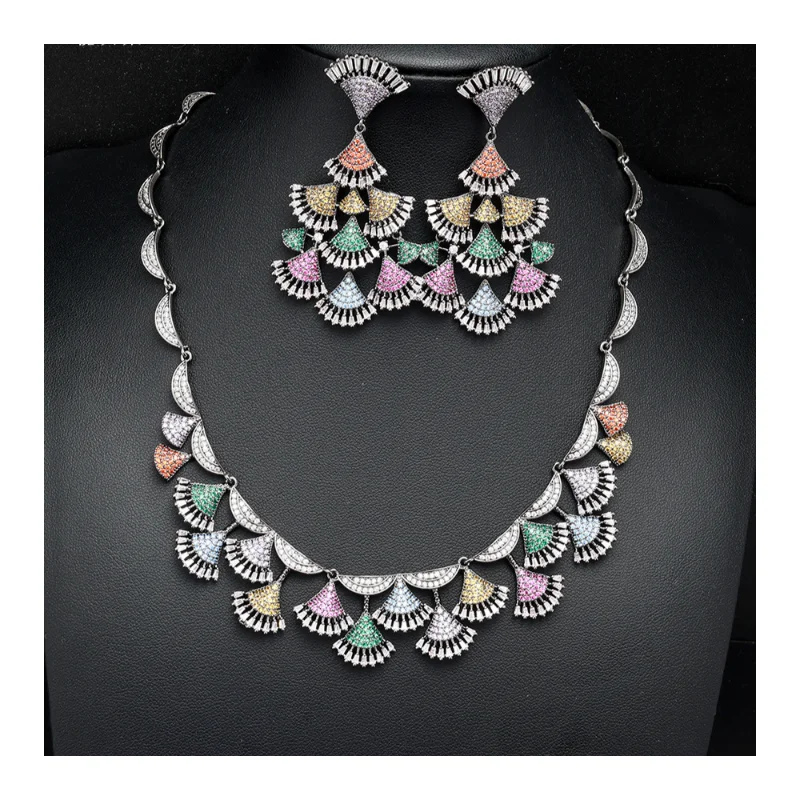 Luxury Heavy Colored Gem Fan Jewelry Set Retro Court Style Cubic Zircon Necklace Earrings 2Pcs Women Banquet Party Accessories