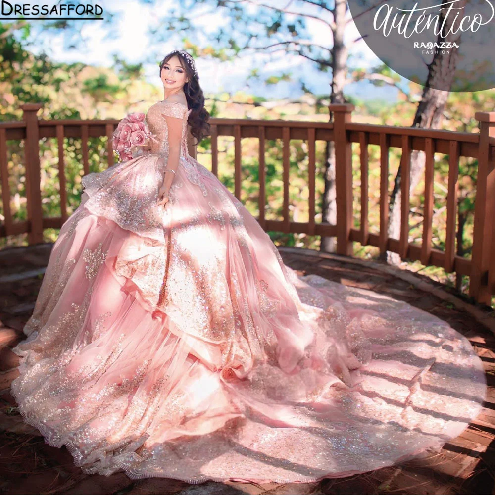 Elegant Off-The-Shoulder Princess Ball Gown Romantic Quinceanera Dress Classic 3D Flower Applique Sweet 16 Dress