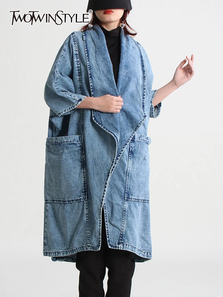 

TWOTWINSTYLE Solid Loose Casual Denim Coat For Women Lapel Long Sleeve Patchwork Pocket Temperament Trench Female Fashion New