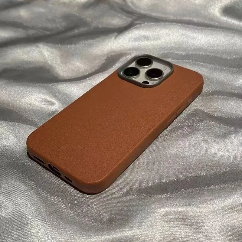 Custodia per telefono in silicone di lusso in pelle opaca per iPhone 11 12 13 14 15 16 Pro Max Plus X XS Max XR Protezione morbida antiurto