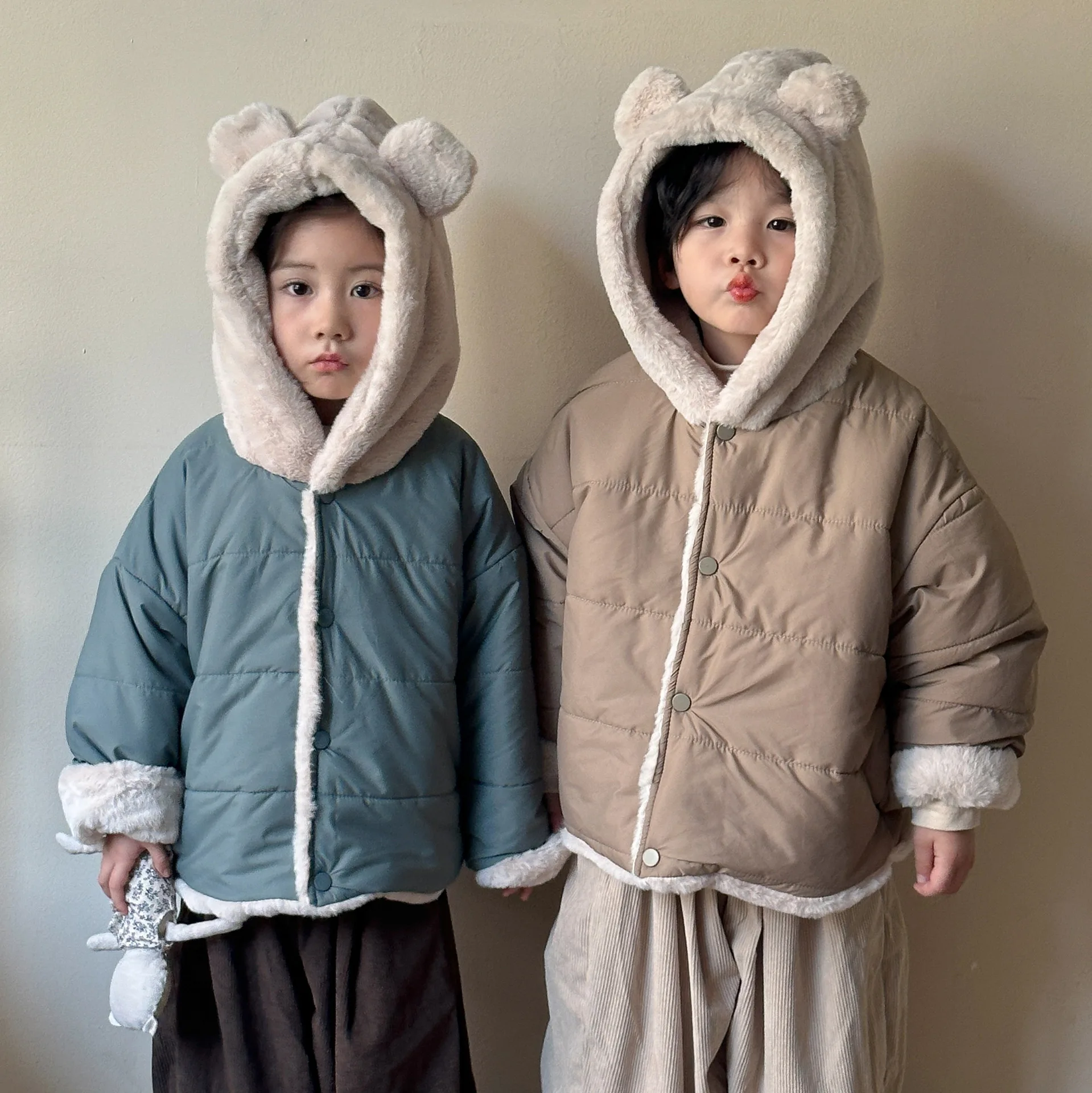 Children's Cotton Jacket with Thickened Fleece and Cotton Clip Winter Imitation Rabbit Fur Warm Clothing for Boys and Girls 2024