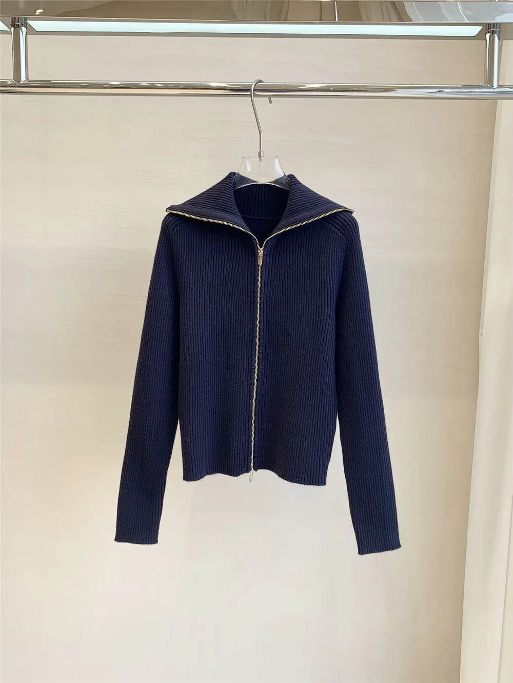 2025 nueva chaqueta cárdigan de punto de manga larga adelgazante de tubo recto con cremallera de solapa de otoño/invierno
