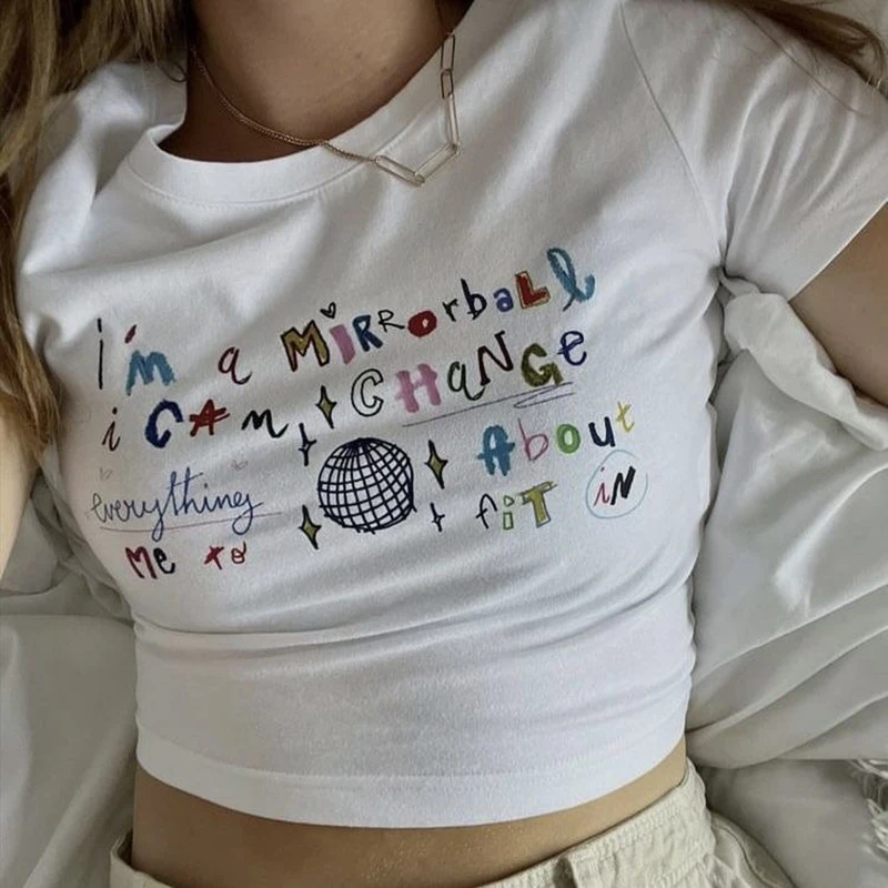 Estetica T-shirt da donna Gotica Streetwear Grunge Lettera Manica corta Punk Y2k Crop Top Coltiva Coltiva solo T-shirt per bambini Emo Girl