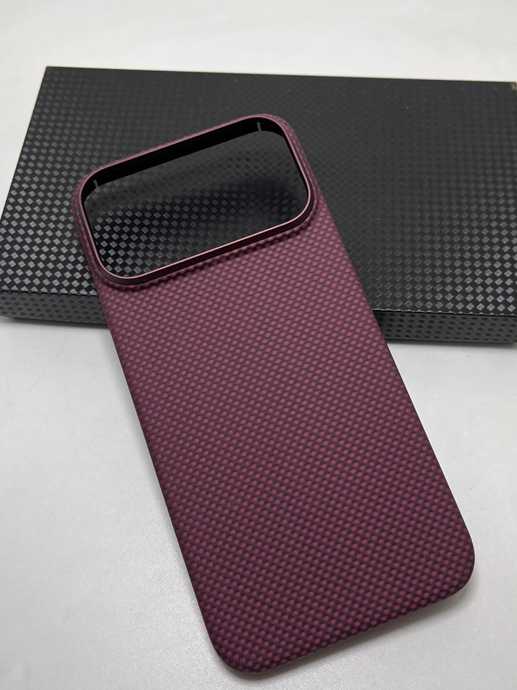 Etui z włókna węglowego do iPhone 18 Pro Max, kompatybilne z Magsafe, magnetyczne, czerwone, ultracienkie, lekkie, do iPhone 18 Pro, pokrowiec na telefon z aramidu. — zdjęcie produktu 7