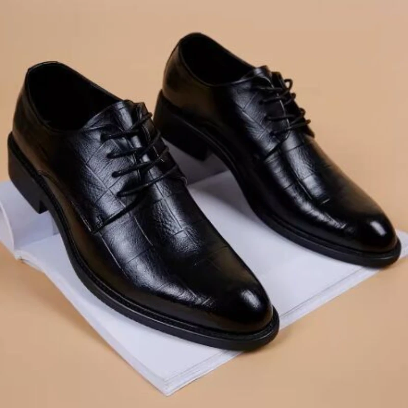 Men Wedding Leather Business Men\'s Dress Pointed Casual Youth British Style Inner Heightening Spring 2022 New Arrivals Shoes