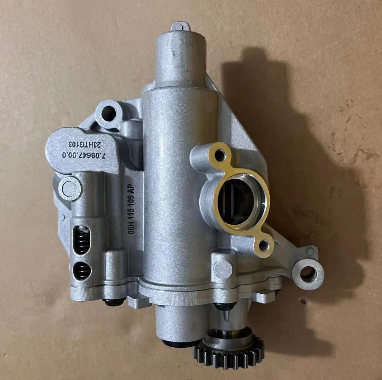 

06H115105AP 06H115105AK 06H115105AQ 708647000 Oil Pump for tiguan Cc Golf Magotan A6L Octavia