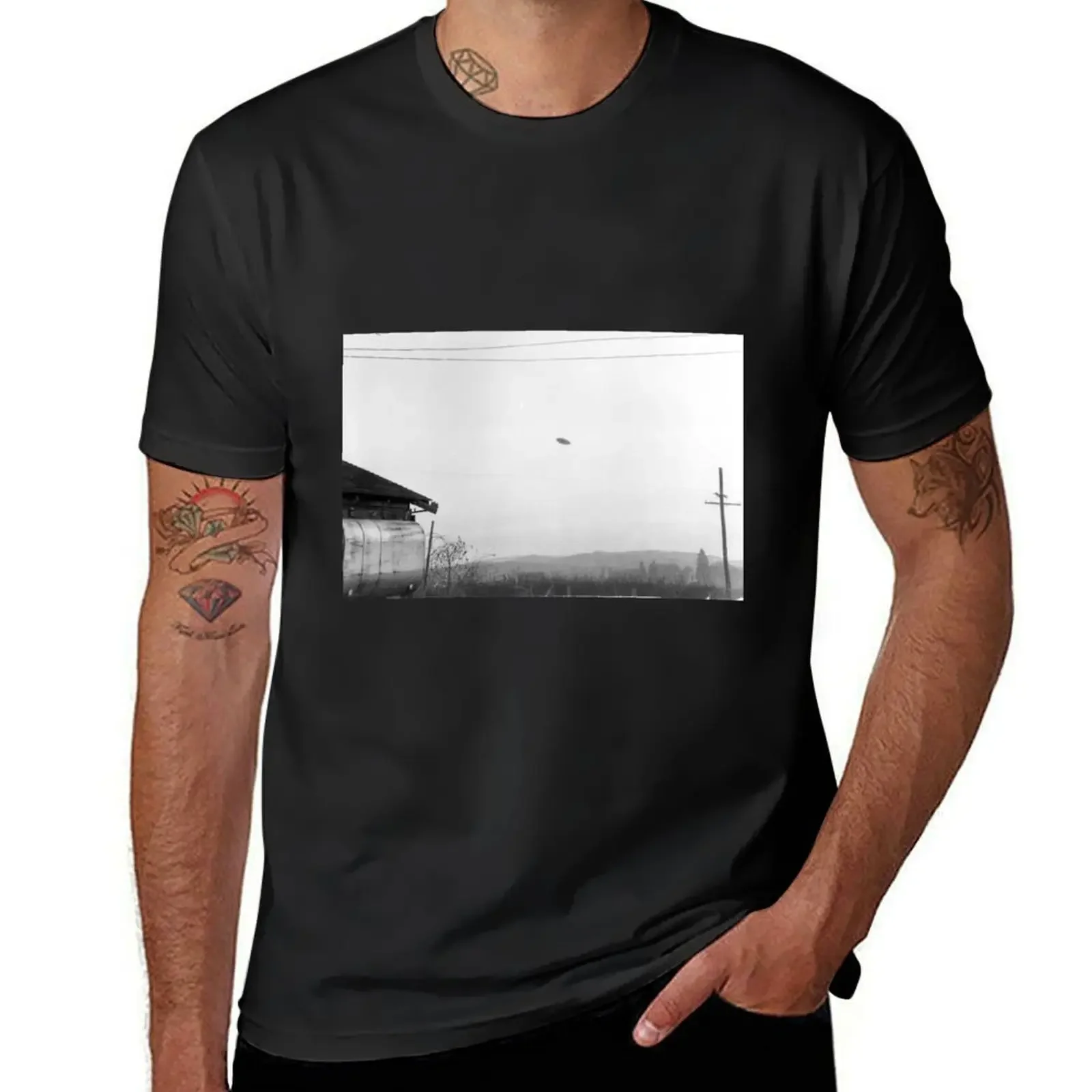 McMinnville UFO Sighting, 1950 T-Shirt graphic tee shirt Blouse shirts graphic tee men