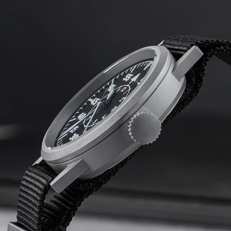 Militado ML10 جديد كامل ليلة ضوء ساعة كوارتز Sandblasted طلاء الياقوت ساعة كلاسيكية VH31 حركة 100 متر ساعات مقاومة للماء