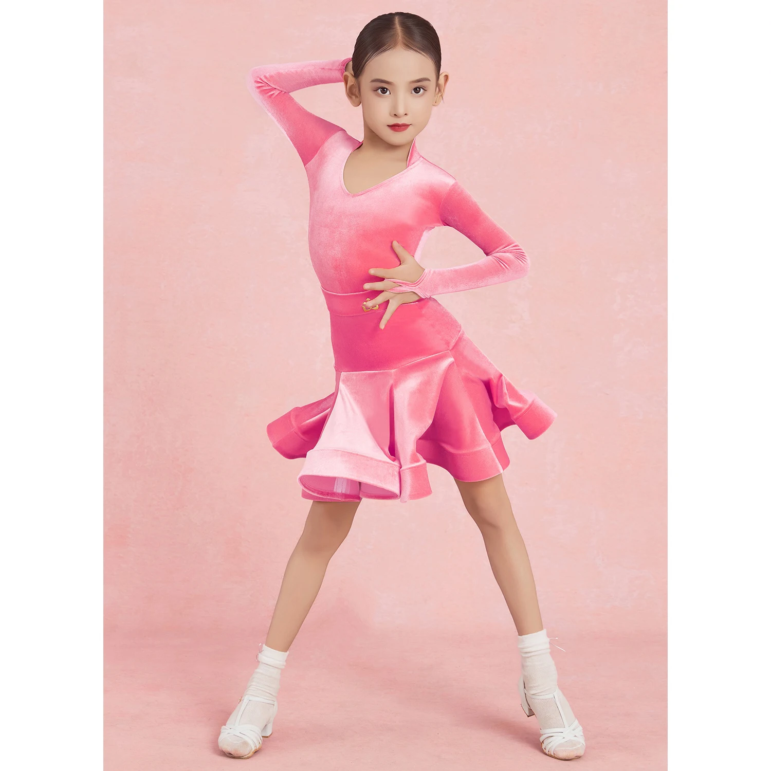2026 Girls Latin Dance Competition Clothing V Neck Velvet Long Sleeves Dress Fishbone Skirt Cha Cha Dance Practice Wear DNV25873
