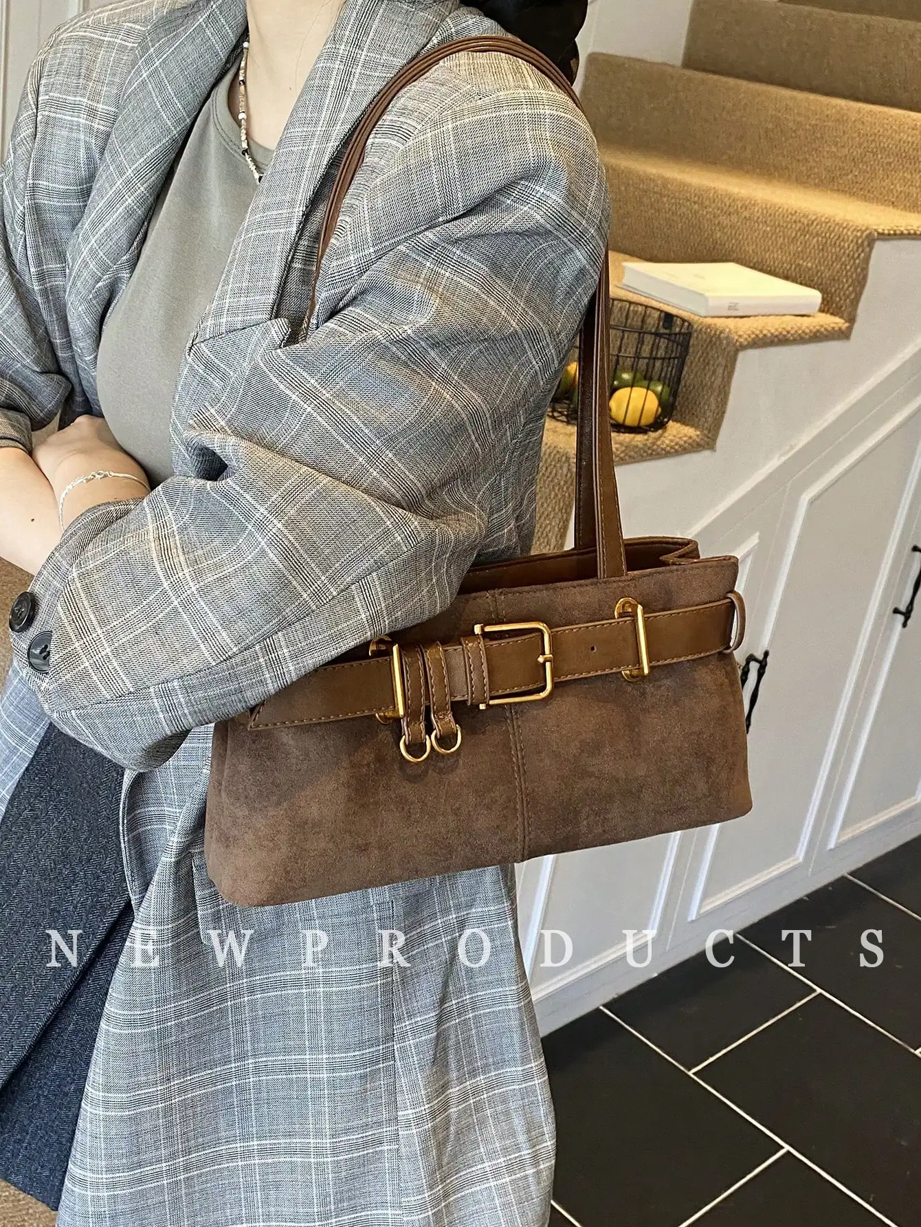 حقيبة كتف مخملية من البولي يوريثان بلون سادة منخفضة الشاي، حقيبة يد كلاسيكية مربعة بمقبض مزدوج للسفر للنساء