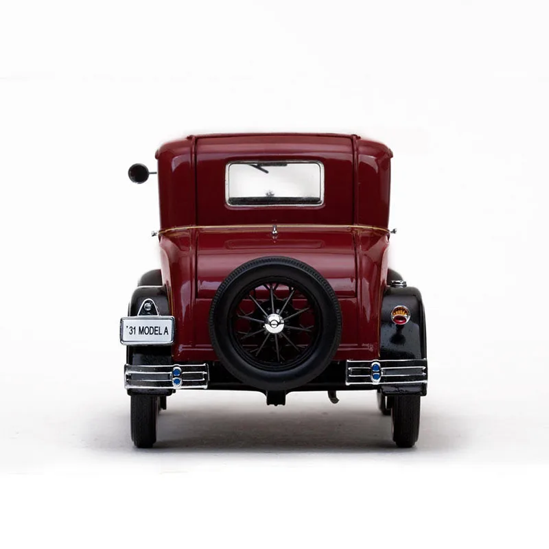 Diecast 1:18 Scale 1931 Ford A Series Classic 6131 Alloy Car Model Collection Souvenir Display Ornaments