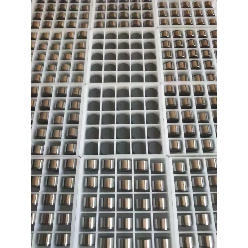 

Различные характеристики композитных поликристаллических алмазных режущих головок PCD для деревообрабатывающих инструментов Резак PDC Настраиваемый