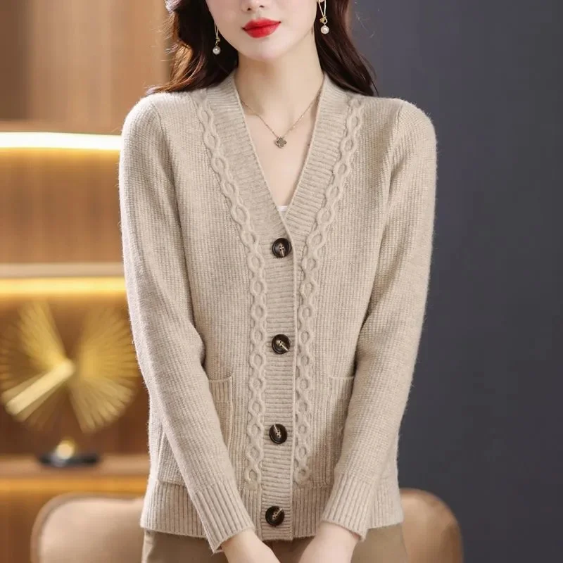 Spring Autumn New V-neck Cardigan Women\'s Thicken Loose Coat XXXL Mom Coat Knitted Shirt Lazy Style Woolen Sweater Top For women