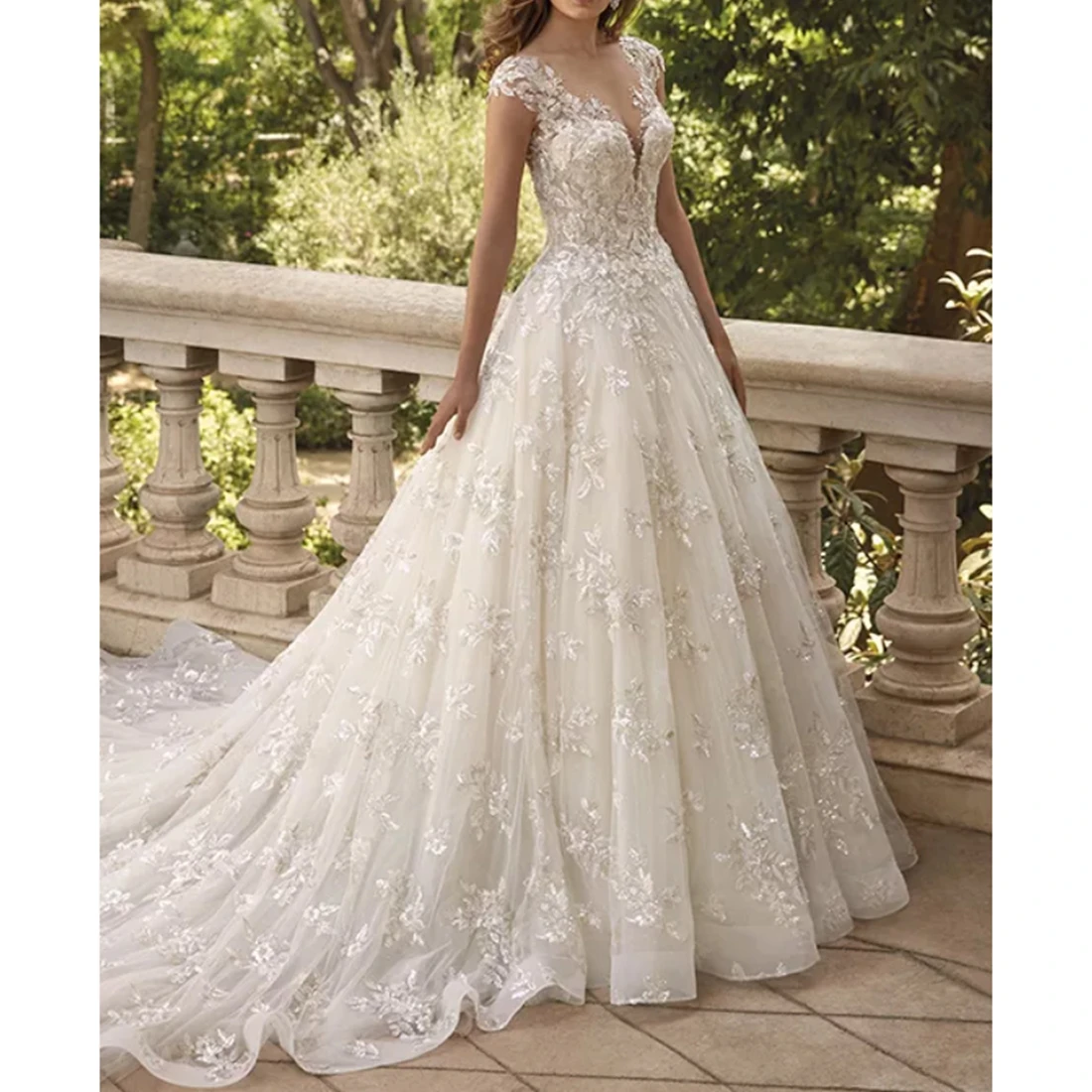 

Gorgeous Lace Court Train O-Neck A-Line Wedding Dress for Plus Size Brides