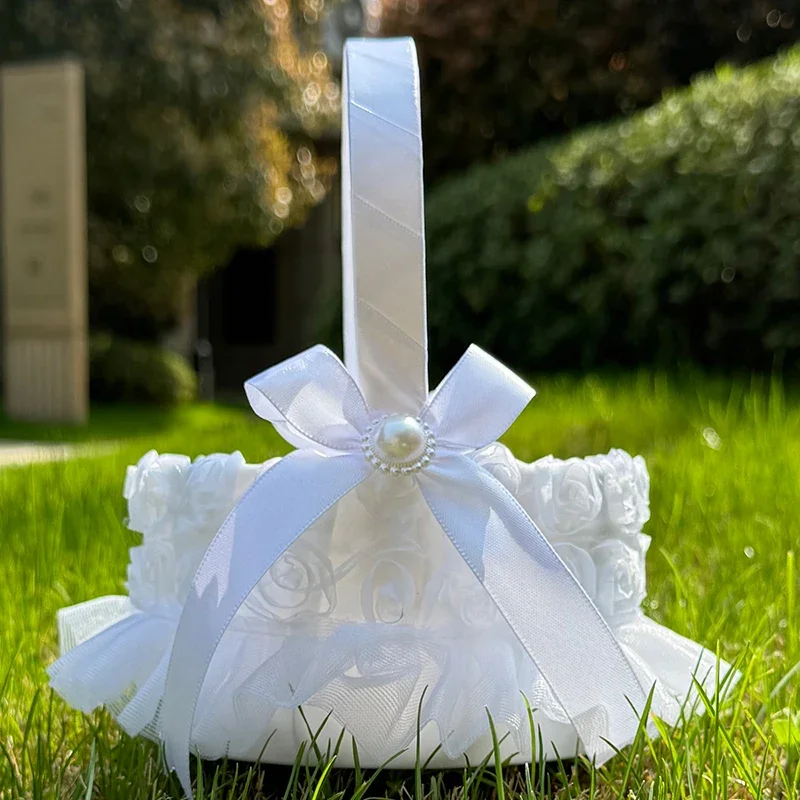 Cesta de flores de renda branca com alça e laço cesta de armazenamento de pétalas românticas para cerimônia de casamento de noiva e decoração de aniversário